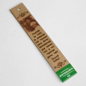 Cuando la vida te presenta mil razones para llorar, demuéstrale que tienes mil y un razones para reír